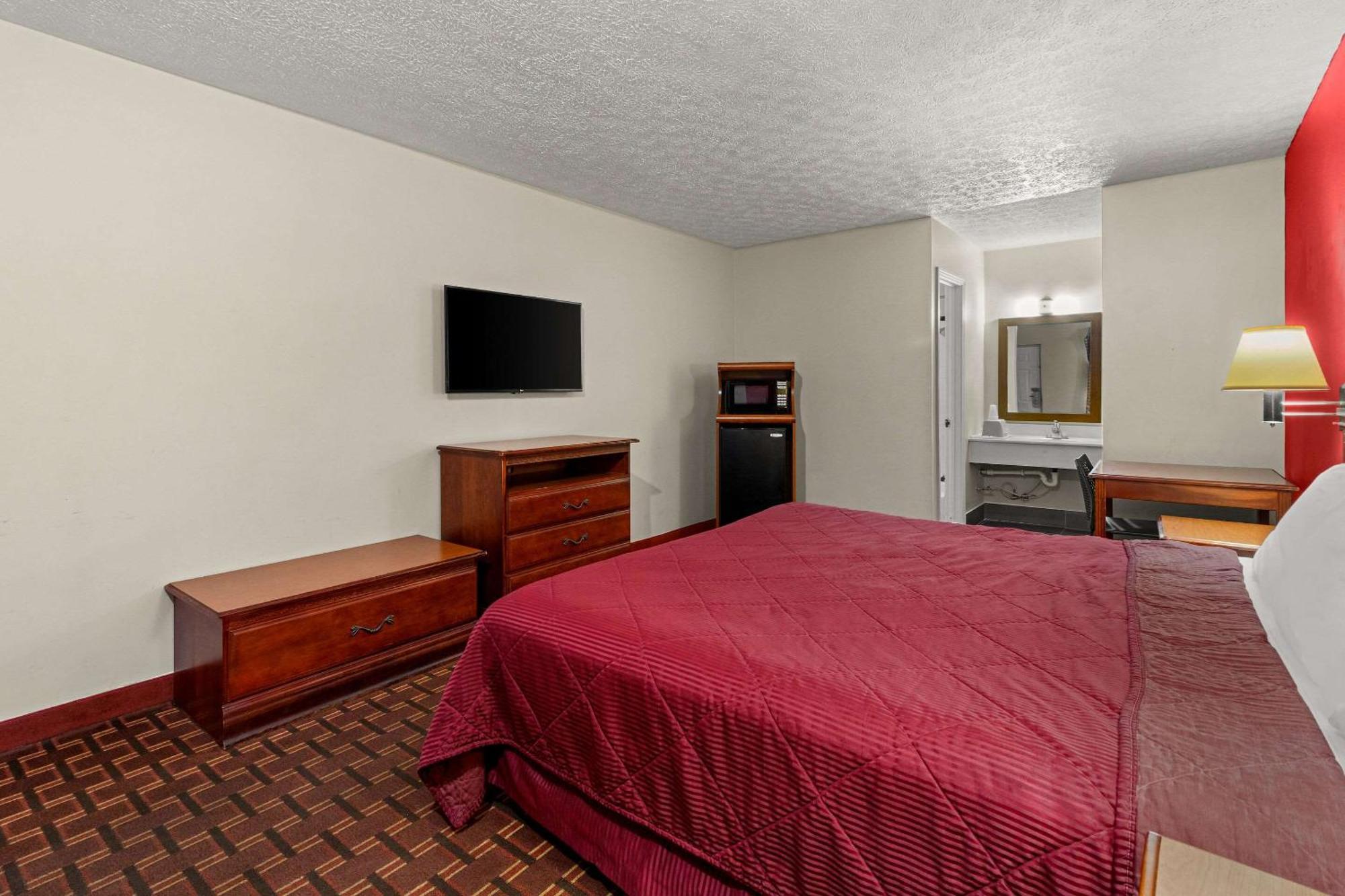 Rodeway Inn Dickson Bagian luar foto